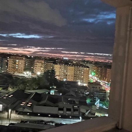 Domus Vacanze Romane Bagian luar foto