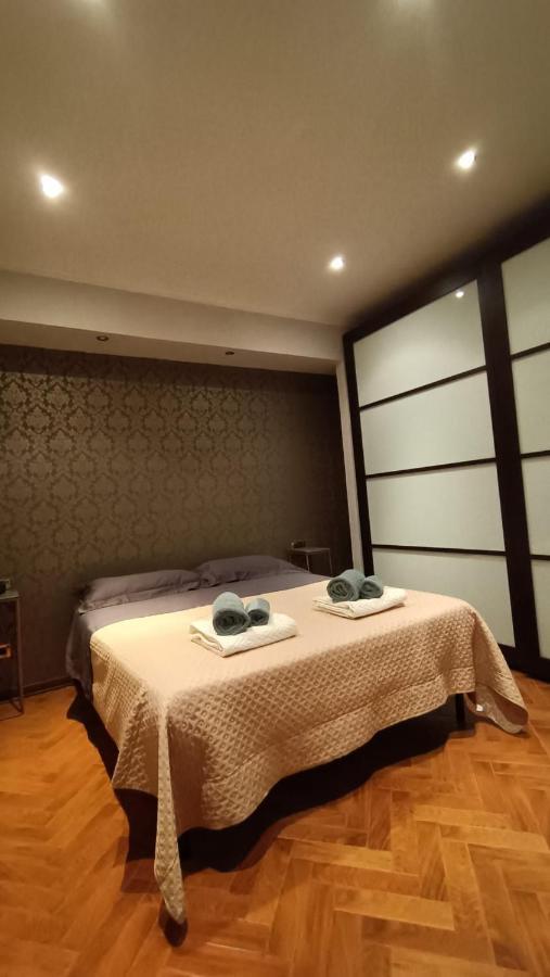 Domus Vacanze Romane Bagian luar foto