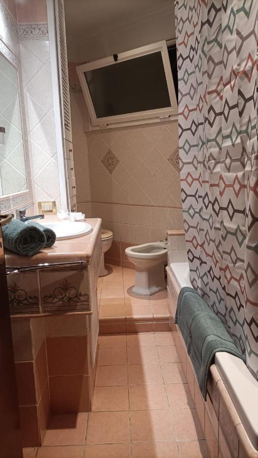 Domus Vacanze Romane Bagian luar foto